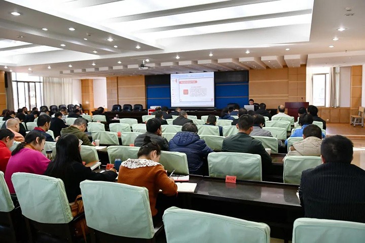 云维集团组织发展新《安全出产法》宣贯进建