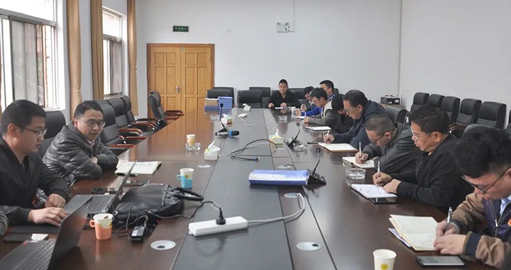 云煤（yl6809永利）集团驻曲靖放哨组赴陆东煤矿公司发展4月份安全督导放哨