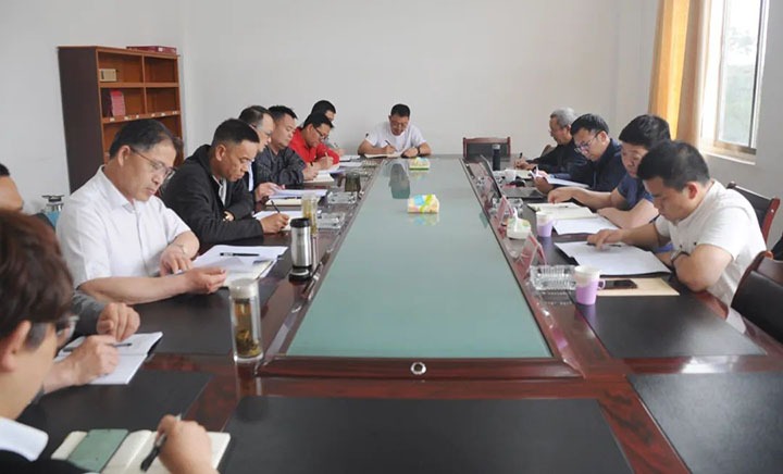 云煤（yl6809永利）集团总经理助理、鼎新办主任陈家昆一行到陆东煤矿公司发展深入国企鼎新三年行动专项督导