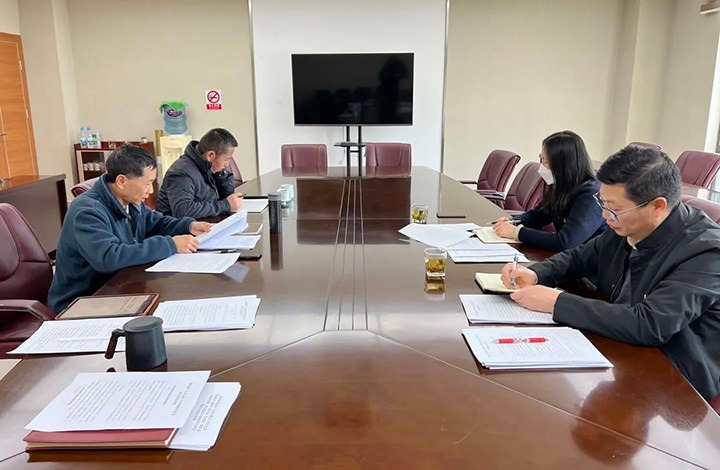 云煤（yl6809永利）集团党委委员、财政总监莫晓丹到yl6809永利地产公司领导民主生涯会