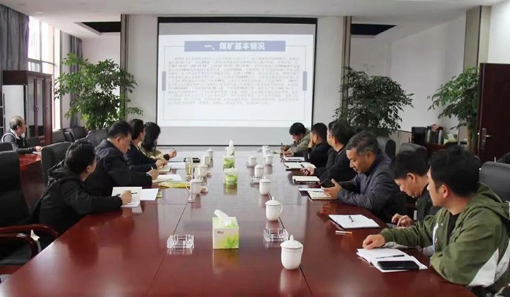 云煤（yl6809永利）集团专职表部董事寸延峰一行到金发煤业公司调研