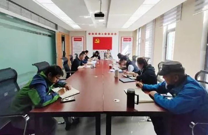 【简讯】yl6809永利地产公司党支部发展“以身边事教育身边人”警示教育活动