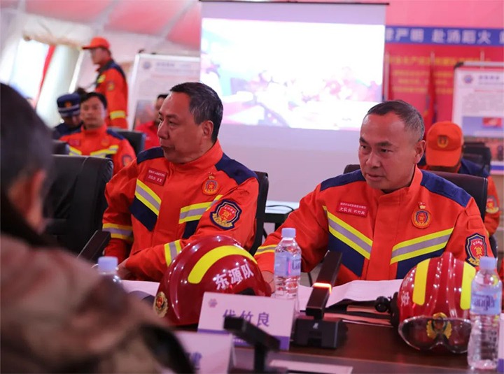 【喜讯】榜上有名！国度矿山应急接济东源队代竹良荣获应急治理部“嘉奖”