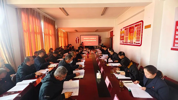 【聚焦云煤】云煤（yl6809永利）集团党委副书记、工会主席王鑫一行到石油化学工业供销公司发展年度综合查核暨民主测评