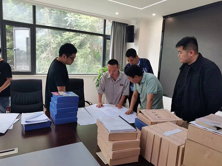 云南省能源局到罗平县东城公司金城煤矿发展安全出产许可证持证前提现场核查